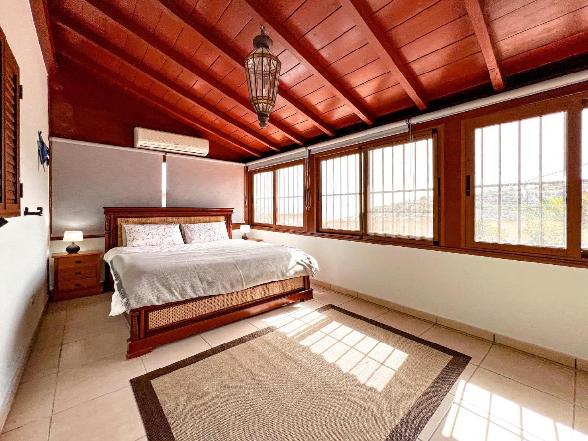 Arico Viejo Exquisite Rural House With Garden, Pool And Sea Views 빌라 외부 사진