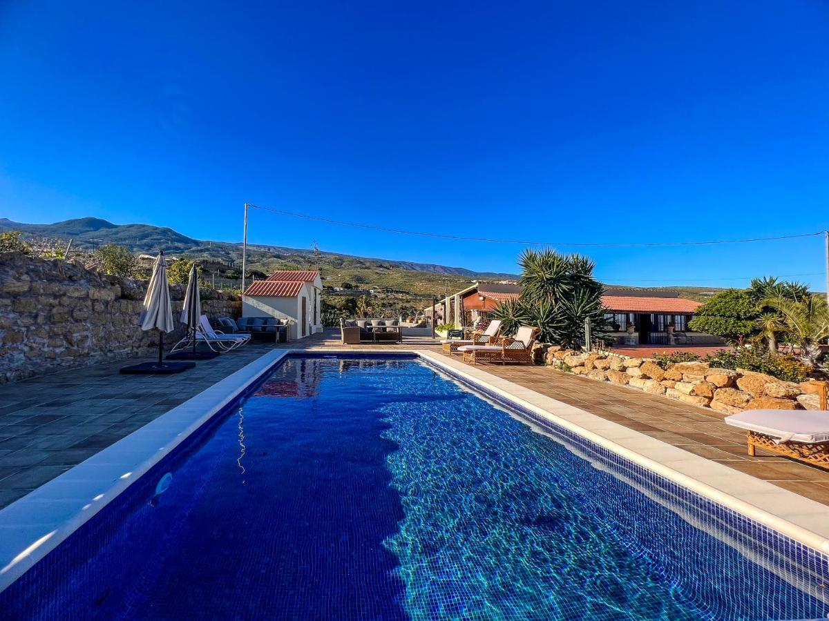 Arico Viejo Exquisite Rural House With Garden, Pool And Sea Views 빌라 외부 사진